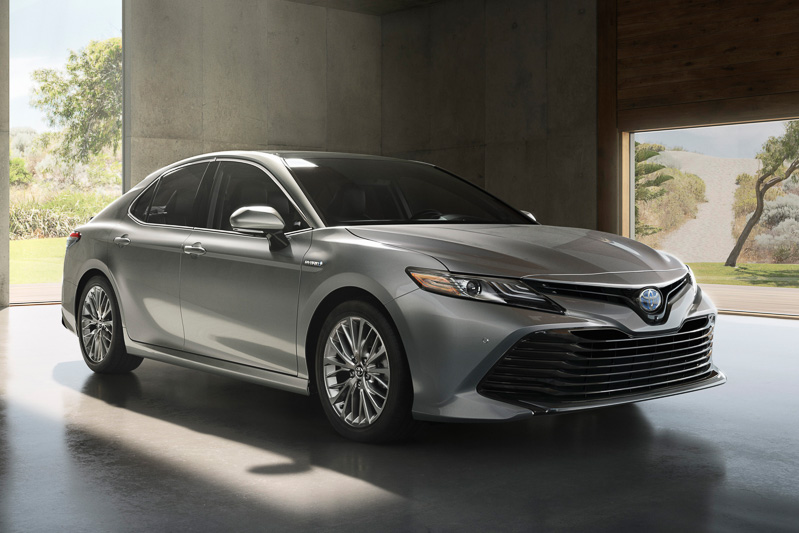 AGLプラットフォームを採用して今夏後半発売予定の新型「カムリ」（米国仕様）