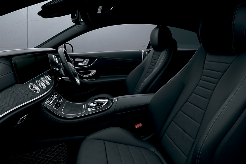 E 200 クーペ スポーツのインテリア