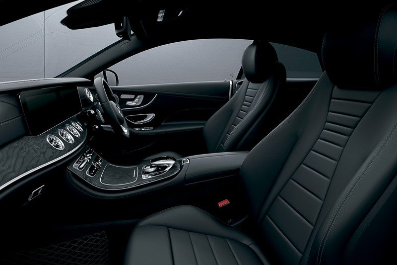 E 300 クーペ スポーツのインテリア