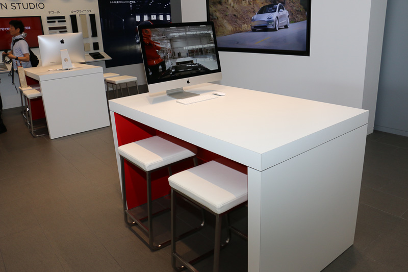 1階に5カ所、2階に2カ所の商談スペースを設定。“とにかくガンガン商談できること”が特徴になっているという