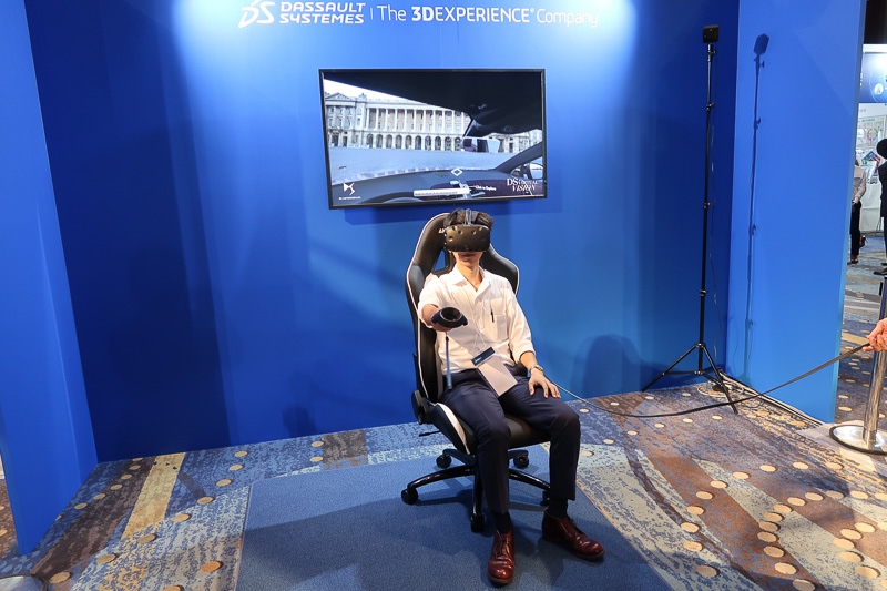 展示会場に用意されたヘッドマウントVRの体験コーナー