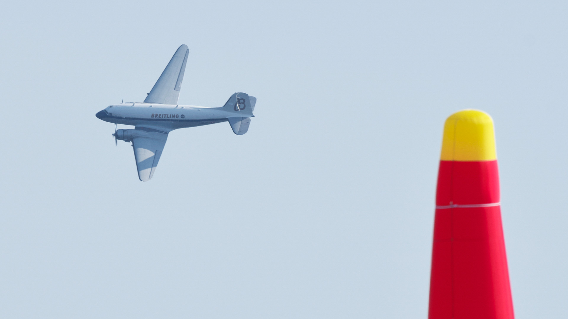 現在世界1周飛行中の航空機「ブライトリング DC-3」