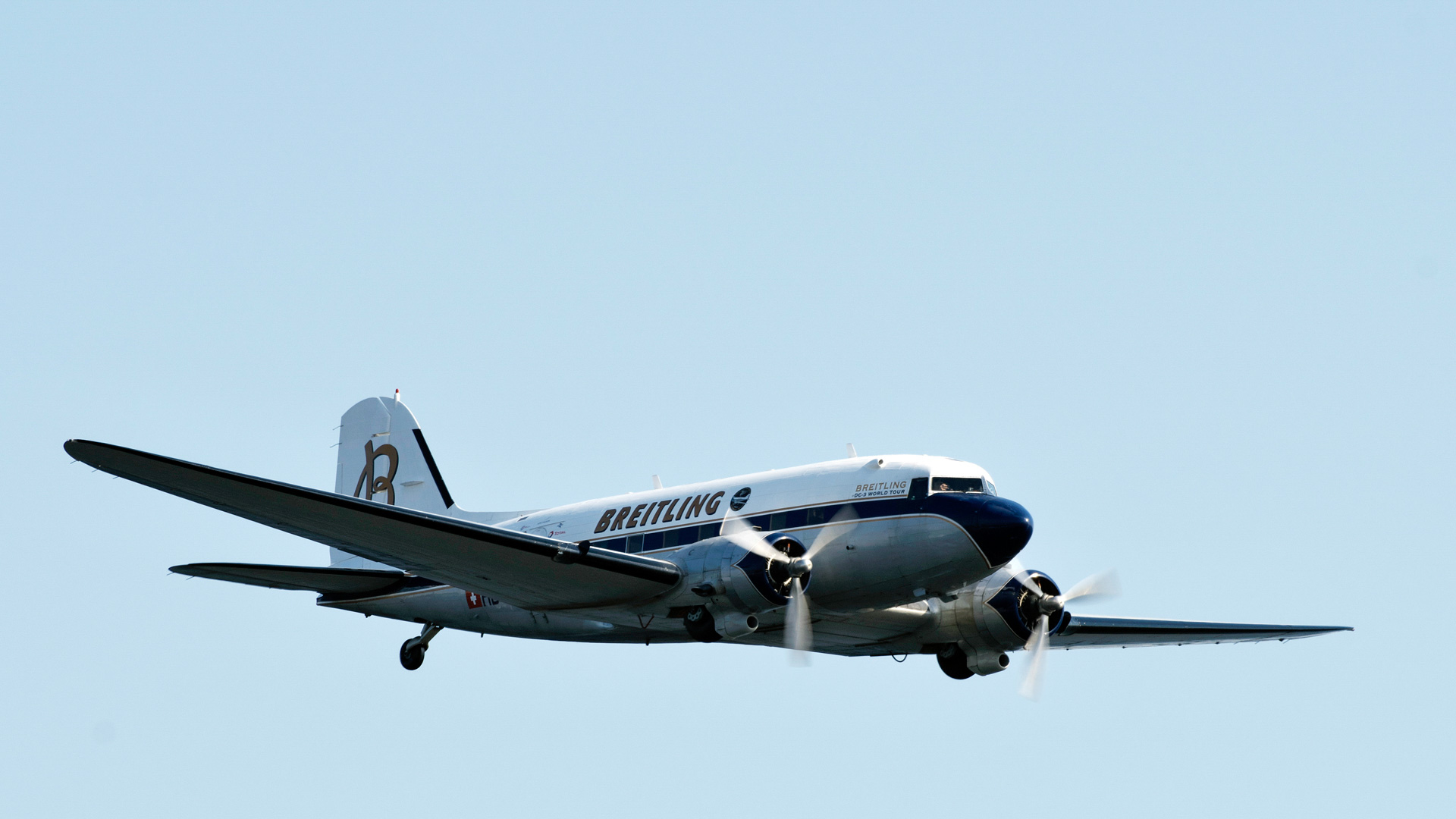 現在世界1周飛行中の航空機「ブライトリング DC-3」