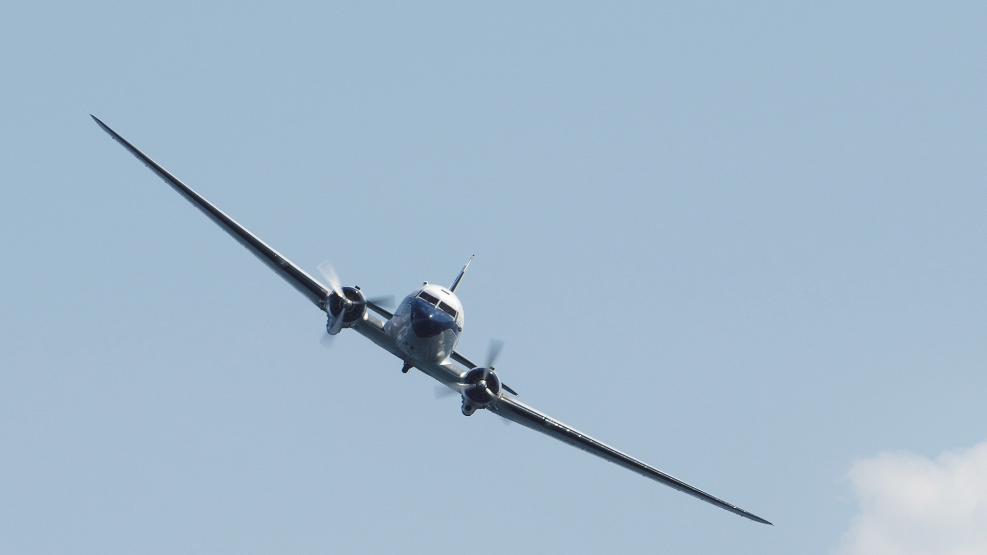 現在世界1周飛行中の航空機「ブライトリング DC-3」