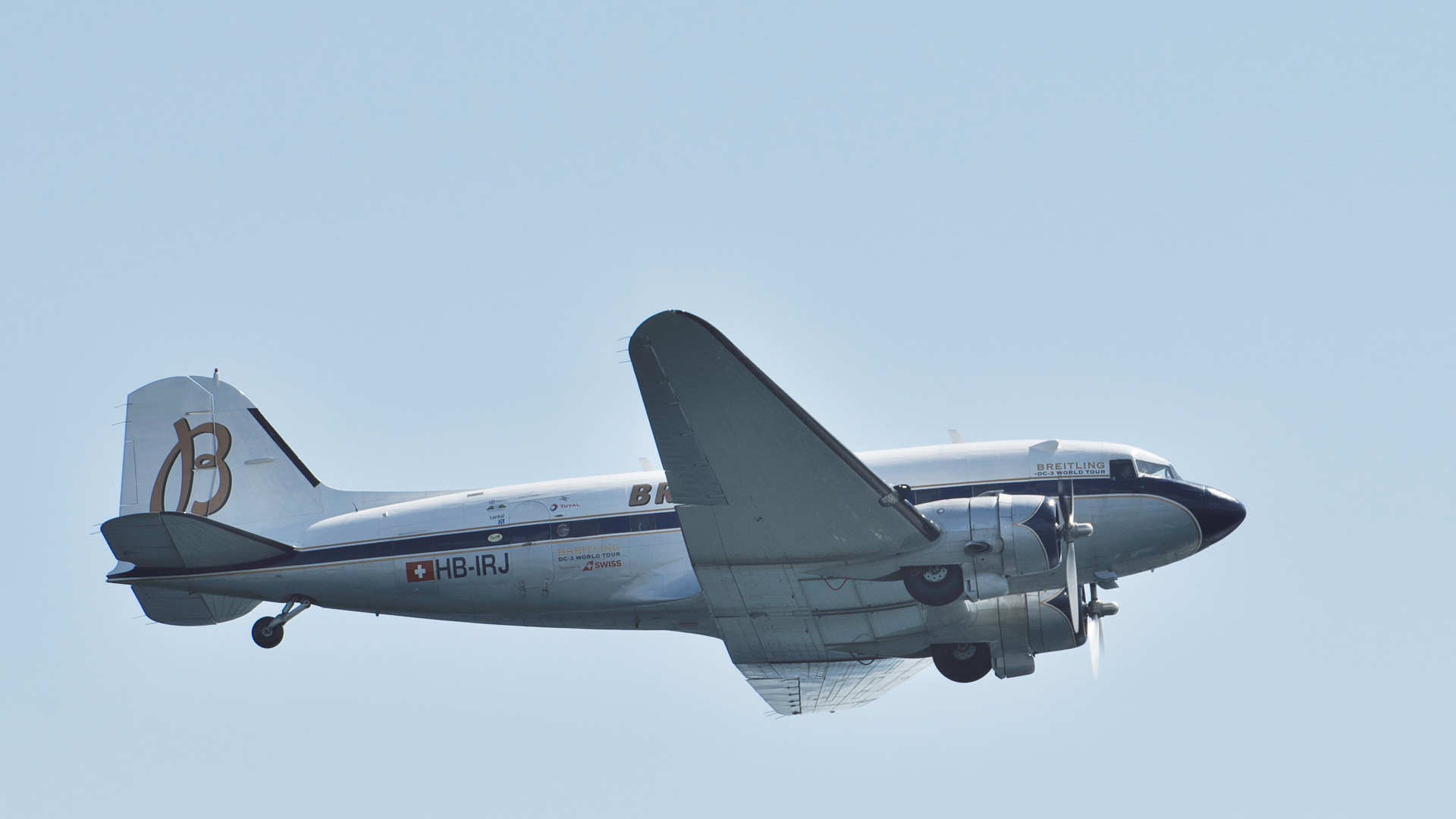 現在世界1周飛行中の航空機「ブライトリング DC-3」