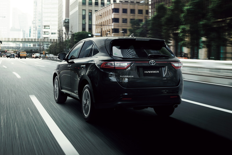 PROGRESS“Metal and Leather Package”（ターボ 2WD車）