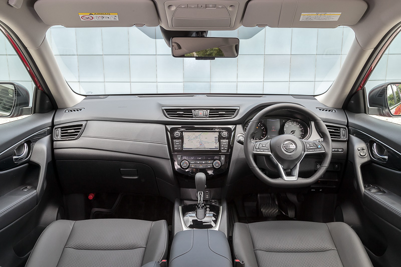 インパネはハイブリッド車と同様のデザイン