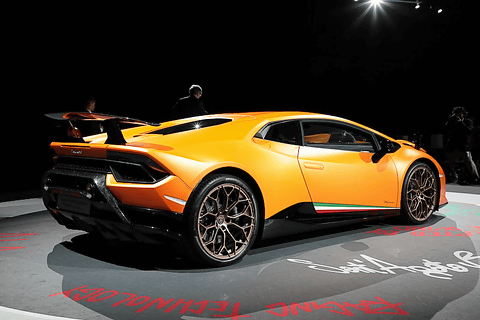 ランボルギーニ、ニュル北コース最速マシン「ウラカン・ペルフォルマン