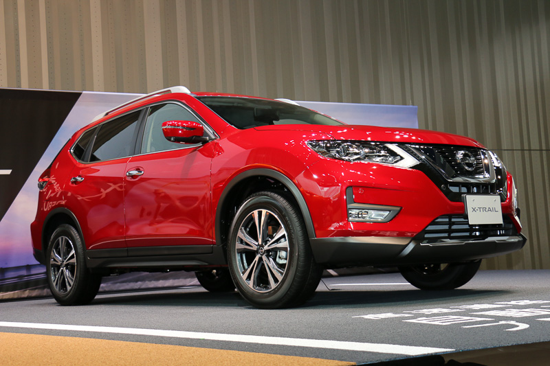 ガソリンモデルの20X（ガーネットレッド）