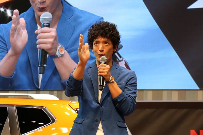 プロパイロットは事前に体験し、ムービーで紹介。渡部さんは「普段、自分で運転するときは車線の真ん中を走ろうとすごく集中してるんですけど、それをクルマがやってくれるからとてもスムーズで、とにかくまっすぐ進んでくれるから、今回は助手席に座っていてとてもリラックスできました。あまりに心地よくて、ちょっと助手席でうとうとしちゃいました」と感想を口にした