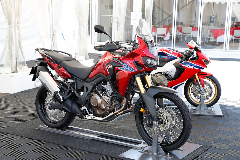 会場ではアドベンチャーモデル「Africa Twin（アフリカツイン）」やスーパースポーツモデル「CBR1000RR SP」の展示も行なわれた