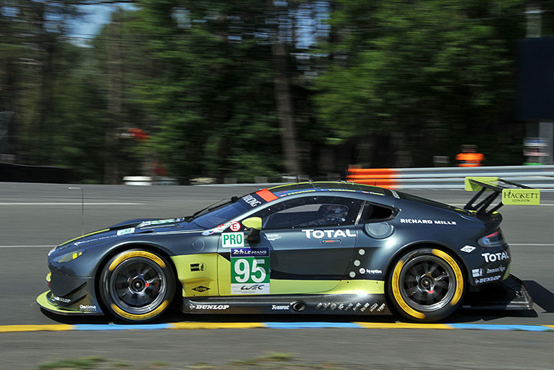 GTEカテゴリー GTE-PROトップの95号車 アストンマーティン ヴァンテージ（ニック・チーム/マルコ・ソレンセン/リッチー・スタンウェイ組）