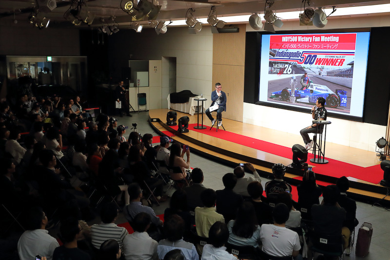 トークショーの模様