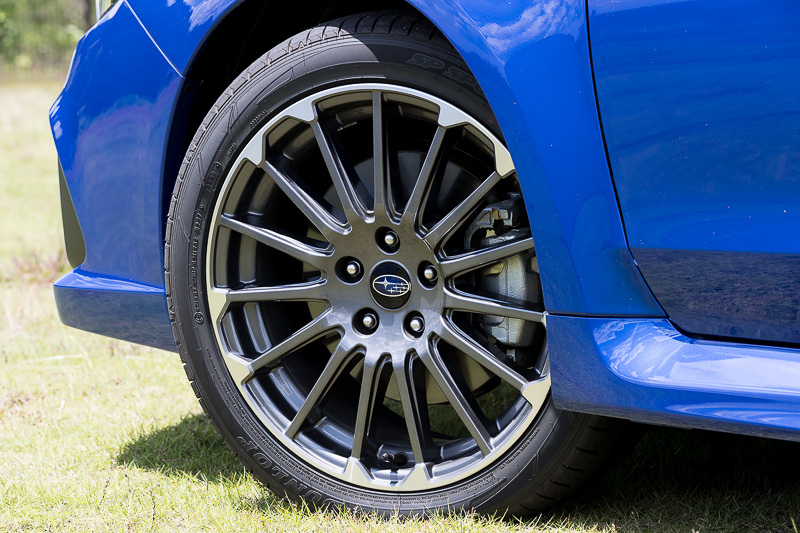 アイサイト・ツーリングアシスト搭載の改良型レヴォーグ