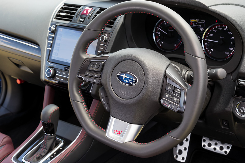 改良型レヴォーグのインテリア