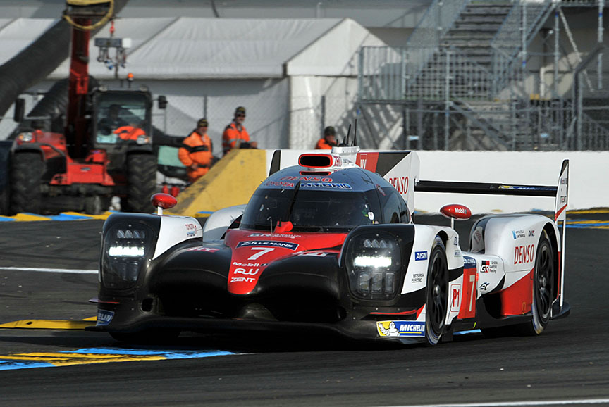 ポールポジションを獲得した7号車 トヨタ TS050 HYBRID（マイク・コンウェイ/小林可夢偉/ステファン・サラザン組）