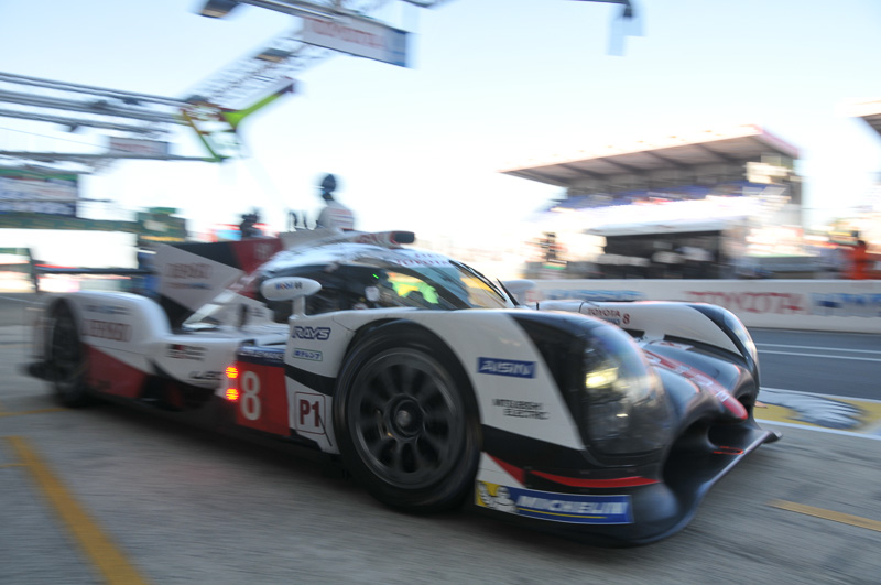 決勝レース前のウォーム走行でトップタイムをマークした8号車 トヨタ TS050 HYBRID（セバスチャン・ブエミ/アンソニー・デビッドソン/中嶋一貴組）