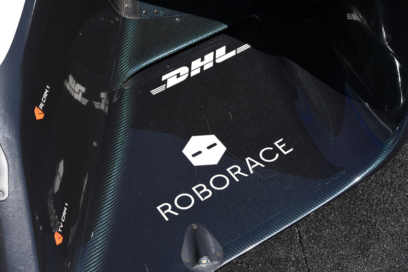 ロボレースのロゴ