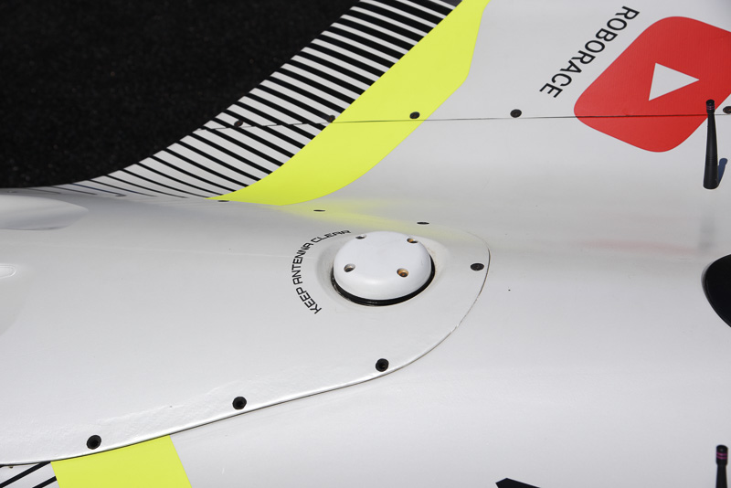 アンテナをきれいに保つためのユニット