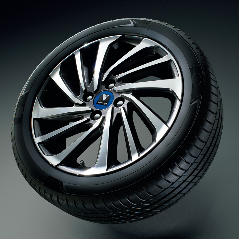 16インチ アルミホイール&タイヤセット「MODELLISTA SpinAir V」&「ミシュラン PRIMACY3」：14万400円