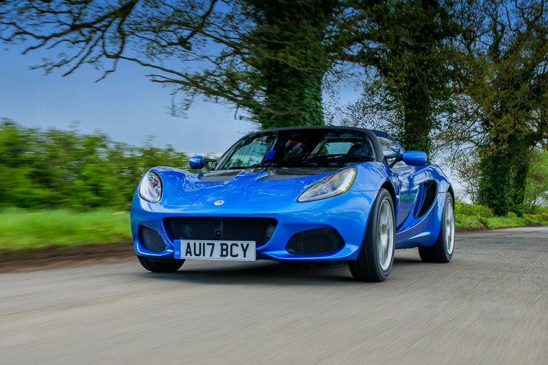 「エリーゼ スポーツ 220」