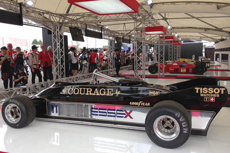 マシンの展示も費用がかかる