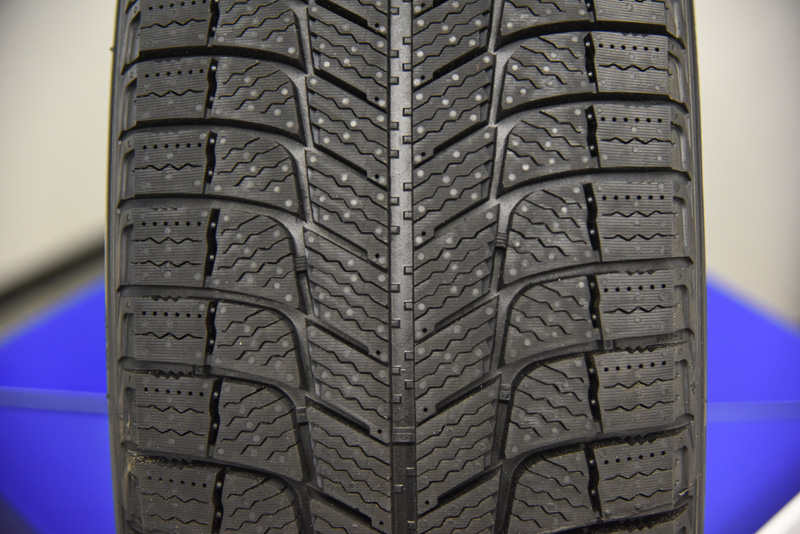 X-ICE3+のトレッドパターン。X-ICE3と同じものを採用する