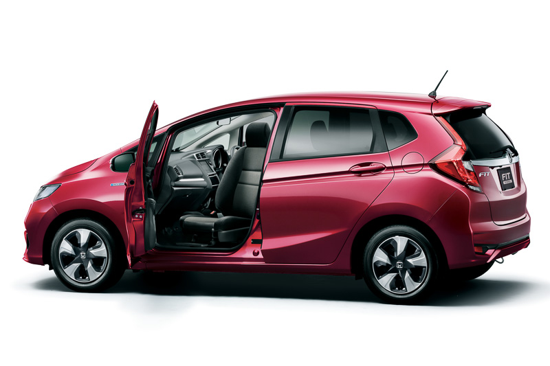 フィット ハイブリッド・F 助手席回転シート車