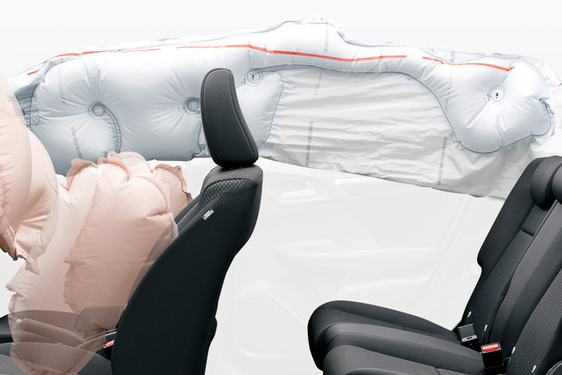 前席用i-サイドエアバッグ＋サイドカーテンエアバッグはホンダ センシングの採用グレードに標準装備。13G・Fとハイブリッド・Fでもオプション装着が可能