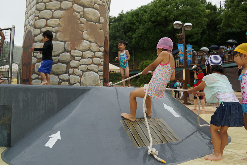 「キッズアイランドプール」