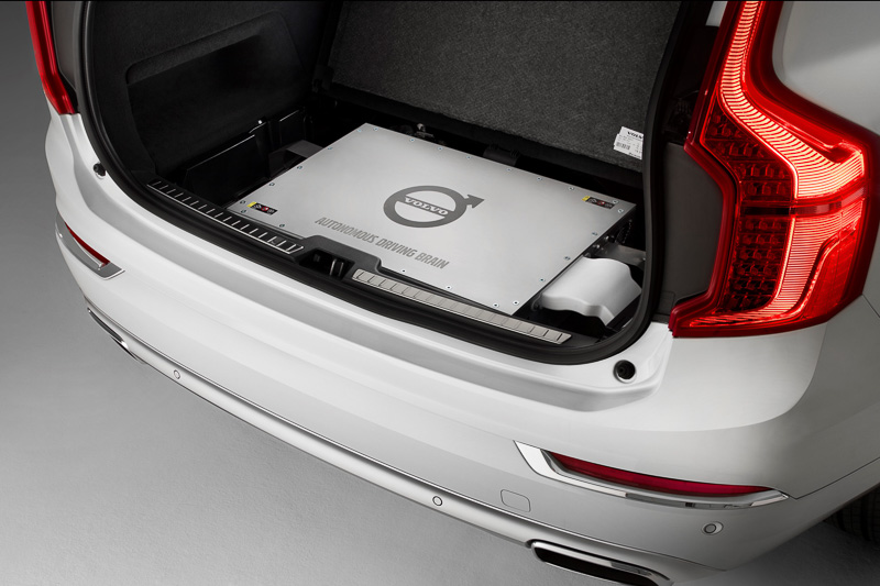 ボルボが開発を行なっている自動運転車