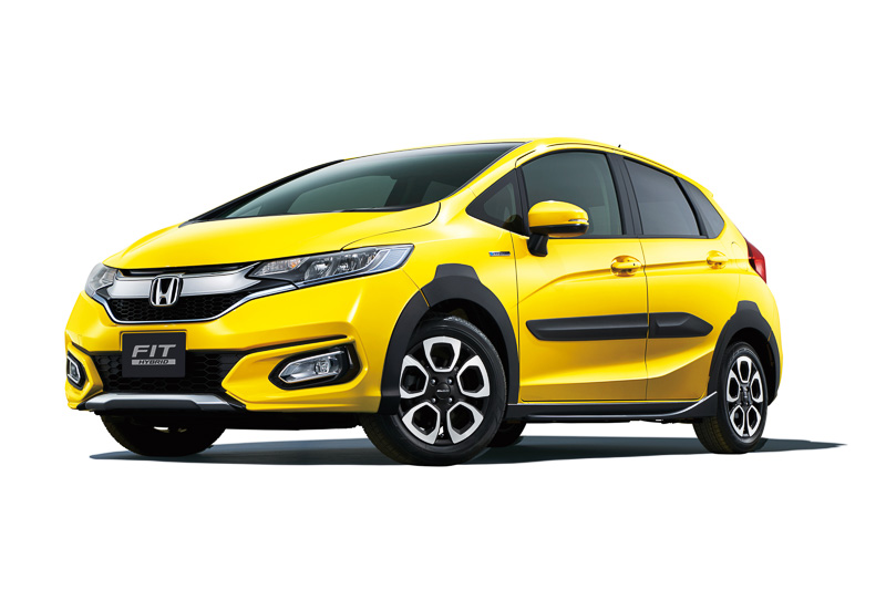 「CROSS STYLE」のアクセサリーを装着した「フィット」