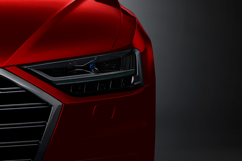 新型「A8」のティザー画像