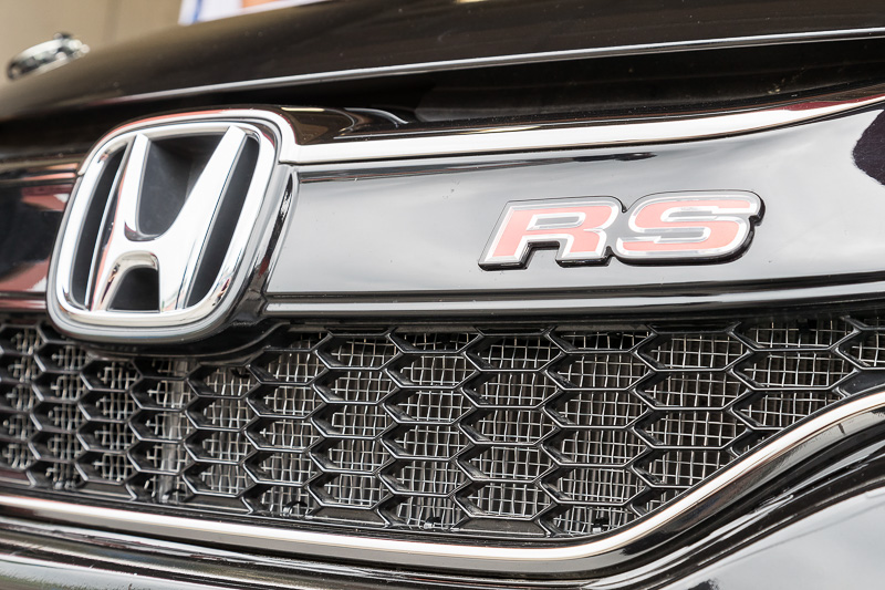 ベース車両はホンダ「フィット RS」