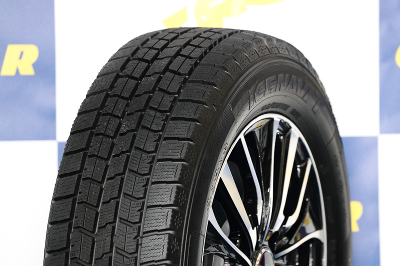 ICE NAVI 7のトレッドパターン