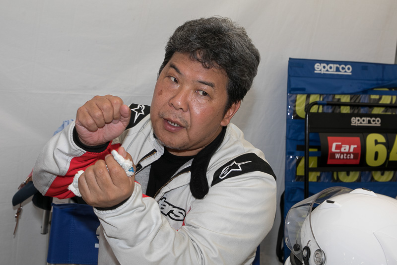 予選走行のBドライバーを担当した斎藤聡氏