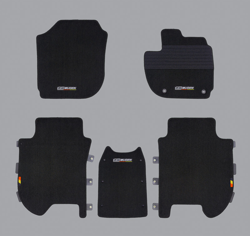 ブラックの「スポーツマット」（2万2680円）