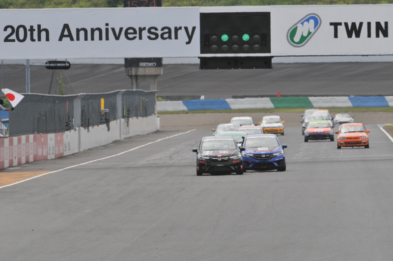 続いて第2グループがスタート