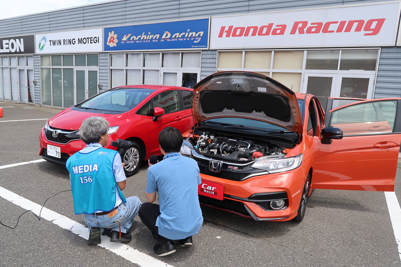 金子氏から、内外装のデザインやパワートレーン、新採用となった「ホンダ センシング」などの変更ポイントが紹介された