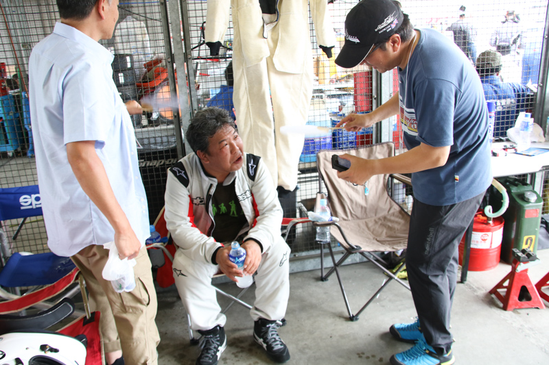 走り終えた斎藤聡氏