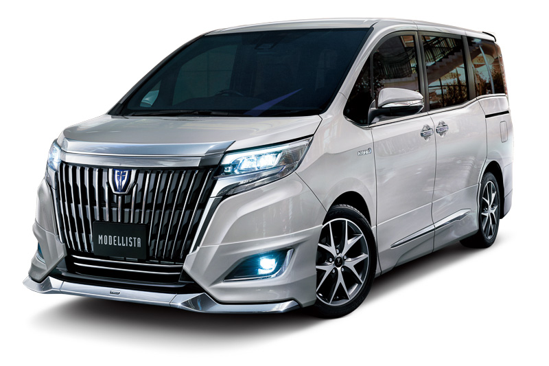 フロントスポイラー、サイドスカート、リアスカートをセットにしたエアロキット（塗装済：16万3080円、素地：14万400円）と、クールシャインキット（6万2640円）などを装着したエスクァイア