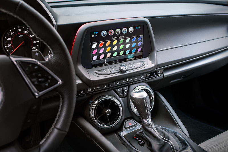 インテリアにインフォテイメントシステム「シボレーMyLink（マイリンク）」を標準装備する