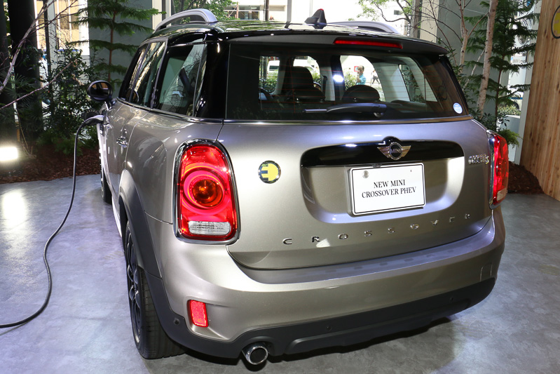 PHEV（プラグインハイブリッドカー）の「MINI クーパー S E クロスオーバー ALL4」