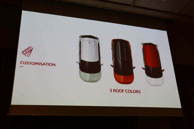 新型C3ではボディカラー7色、ルーフカラー3種類、インパネ加飾2種類を用意。「ありきたりのクルマを買うのではなく、自分に合った1台をお選びください」と関氏