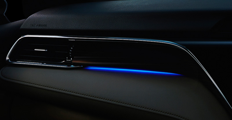 助手席インストルメントパネルオーナメントイルミネーション