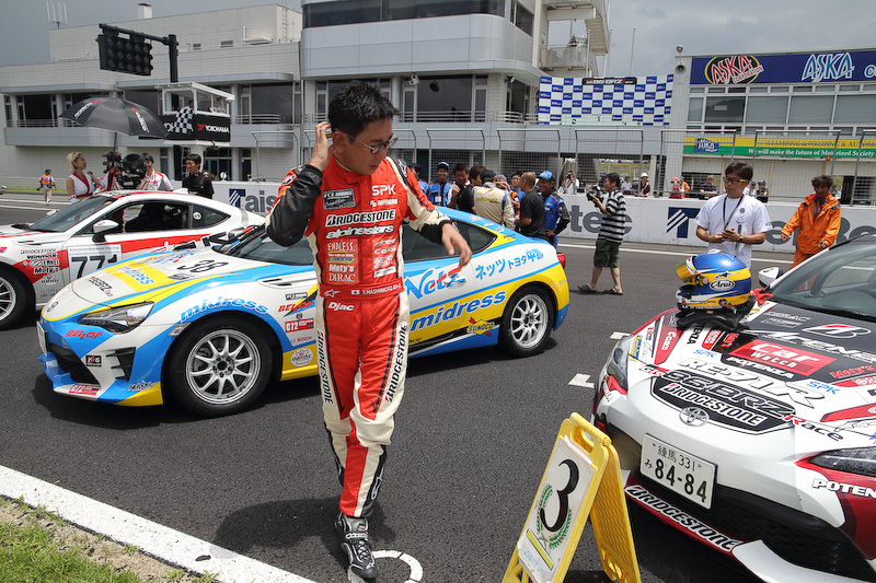 3位で表彰台獲得とはいえ、トップ2台に大きく差を開けられての展開に悔しさがにじむ結果となった第4戦。7月29日～30日に開催される第5戦十勝ラウンドでは、何としても優勝できるよう頑張りたい