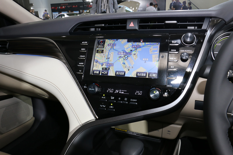 G“レザーパッケージ”は高精細8型ワイドタッチディスプレイの「T-Connect SDナビゲーションシステム」を標準装備