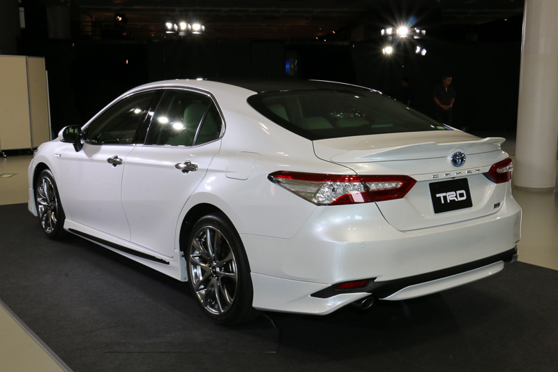 TRD仕様のカムリ