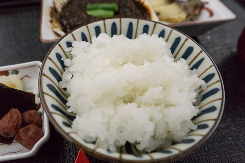 ご飯は炊きたて