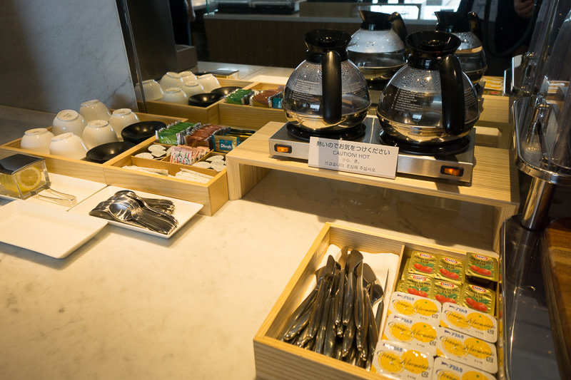 コーヒーとお茶のエリア